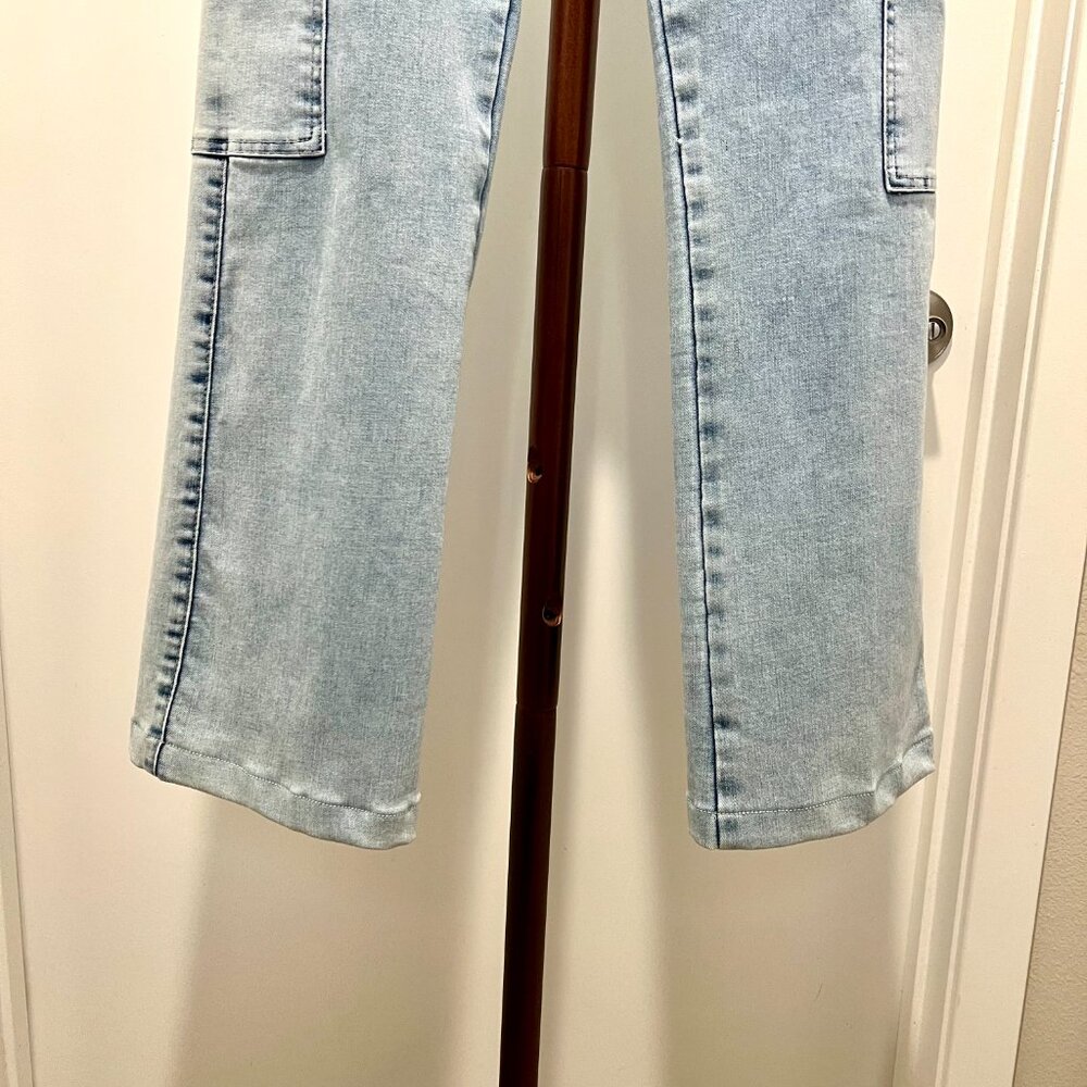 Bevy Flog - Rose Cargo Light Denim Size 25 *Altered to 29"* - Blue - Picture 4 of 6